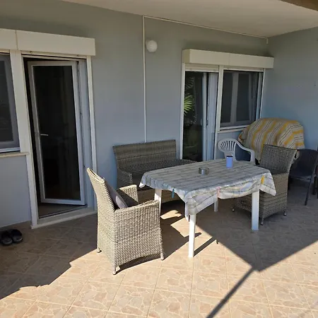 Anic Apartment Seget Vranjica